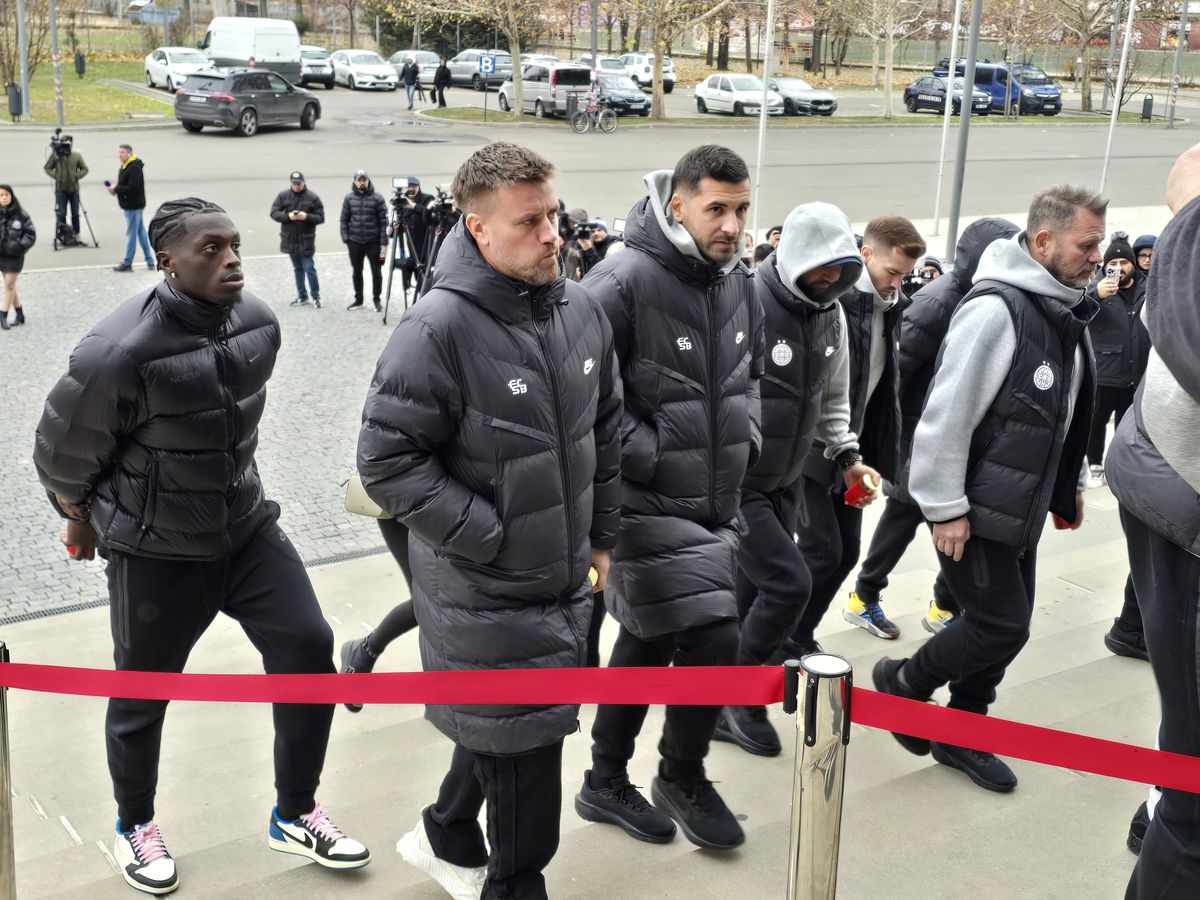 Tot lotul campioanei FCSB a mers la sicriul lui Helmut Duckadam » Mihai Stoica nu și-a mai putut stăpâni lacrimile