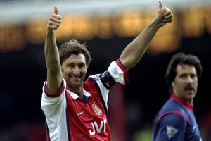 Tony Adams: „Am stat beat timp de 44 de zile. Devenisem paranoic, visam că omor pe cineva”