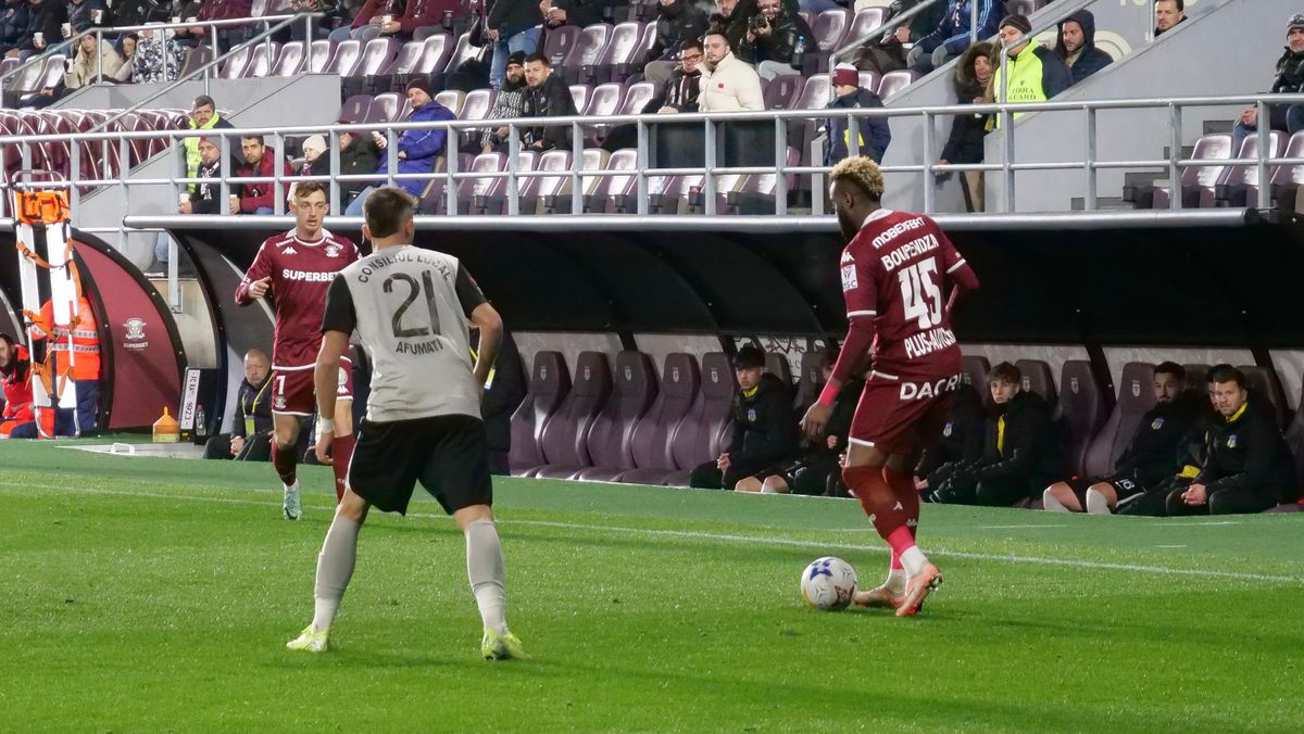 Moldovan anunță un transfer iminent la Rapid, dar și un val de plecări: „Trebuie să eliberăm spațiul acolo”