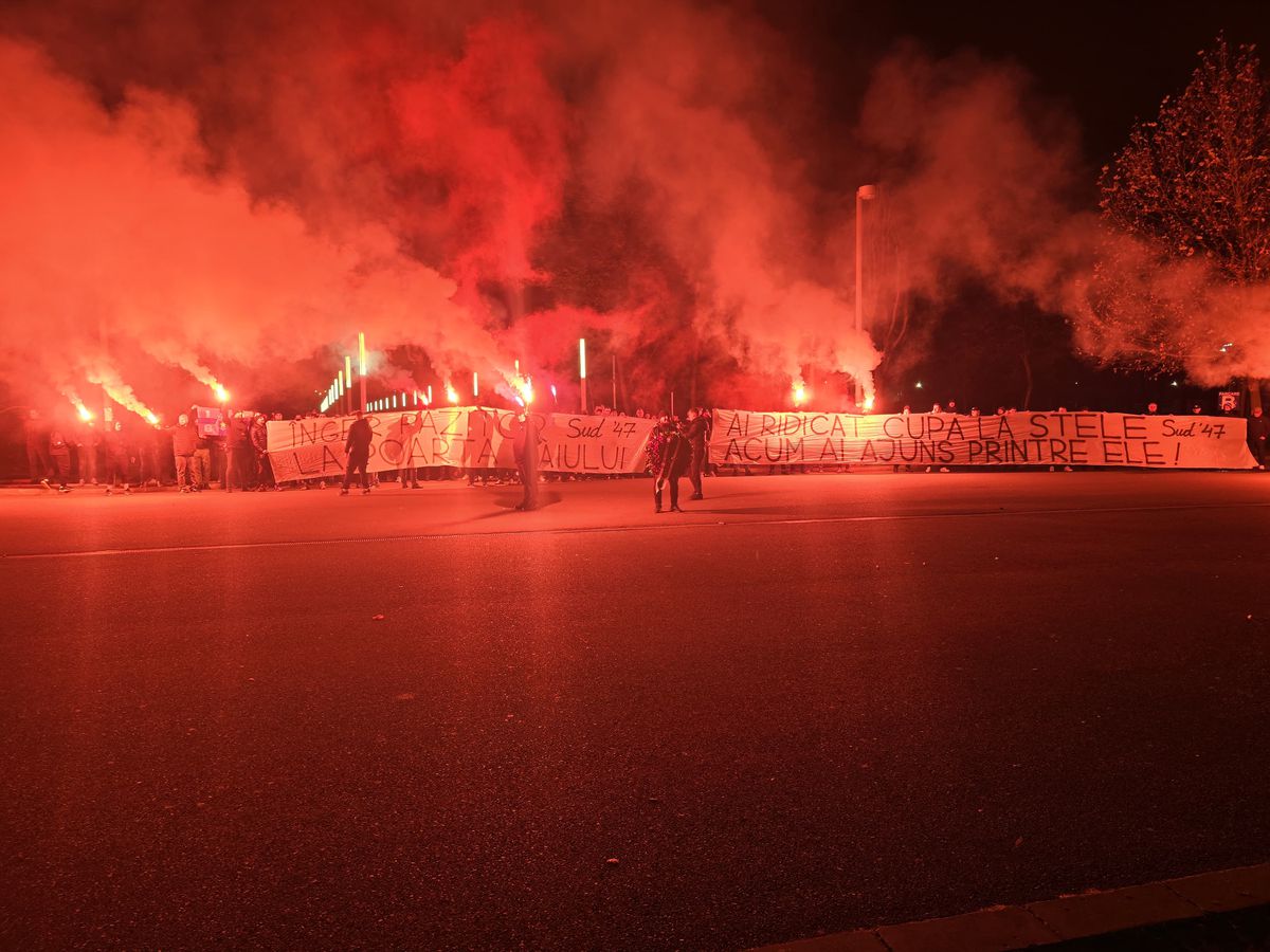 Peluza Sud Steaua a ajuns la Arena Națională pentru a-și lua rămas-bun de la Helmut Duckadam