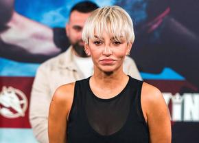 Giulia, făcută KO în ringul de box în doar câteva secunde, de o influenceriță maghiară! Gestul făcut la finalul meciului