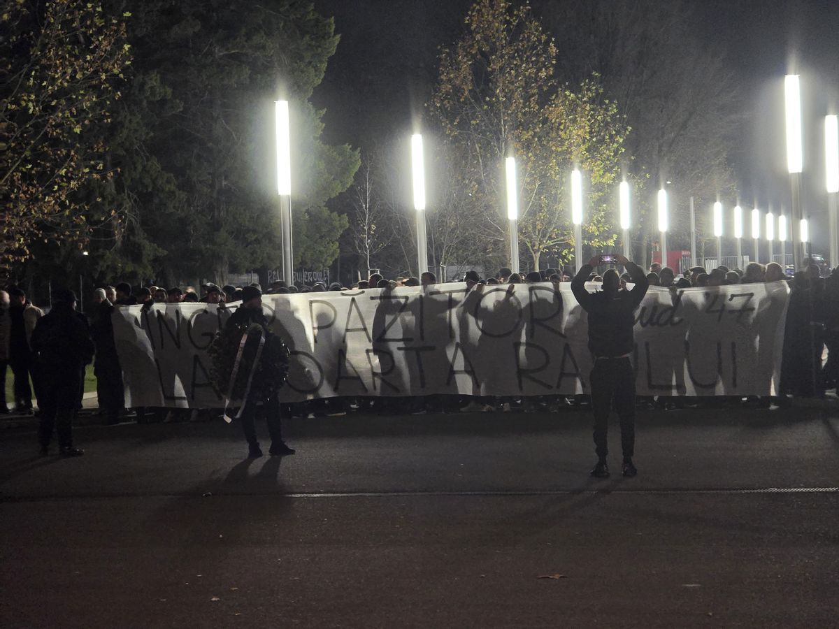 Peluza Sud Steaua a ajuns la Arena Națională pentru a-și lua rămas-bun de la Helmut Duckadam