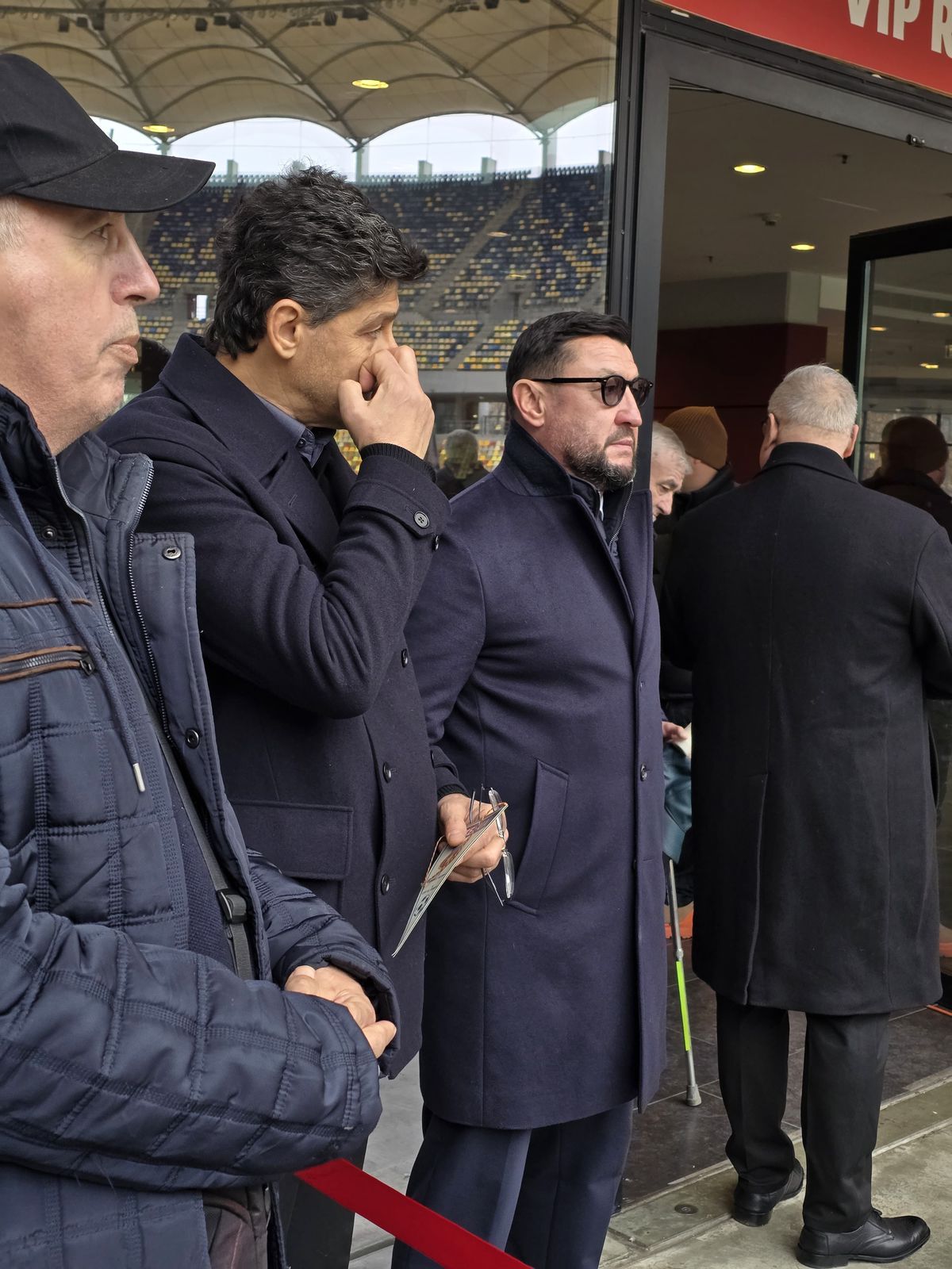 Tot lotul campioanei FCSB a mers la sicriul lui Helmut Duckadam » Mihai Stoica nu și-a mai putut stăpâni lacrimile