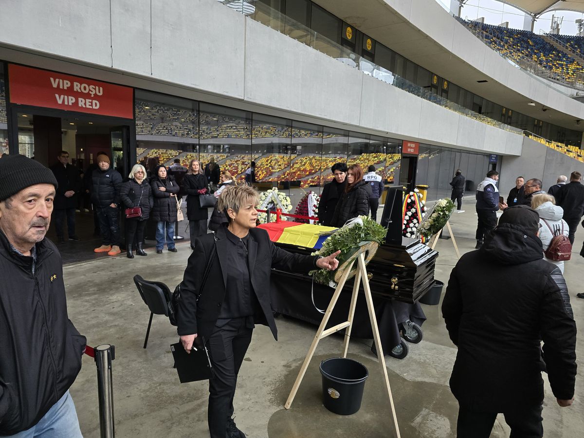 Tot lotul campioanei FCSB a mers la sicriul lui Helmut Duckadam » Mihai Stoica nu și-a mai putut stăpâni lacrimile