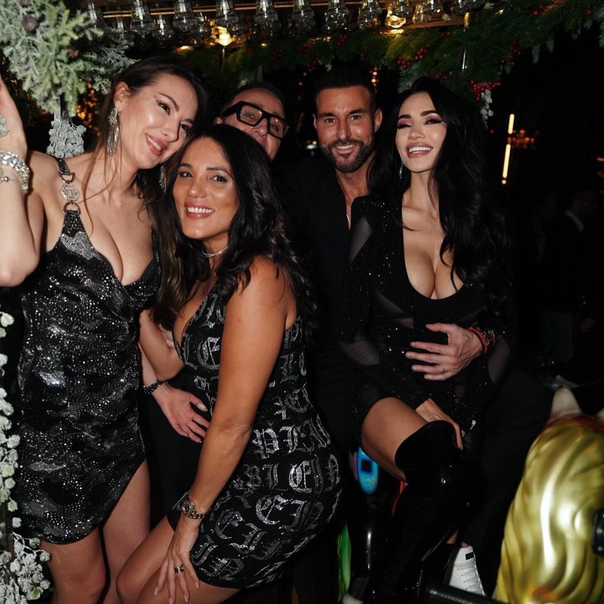 Fotomodelul din Pașcani îl face tată pe Philipp Plein. Românca s-a iubit în trecut cu un fotbalist din Serie A și cu un pilot de Moto GP 