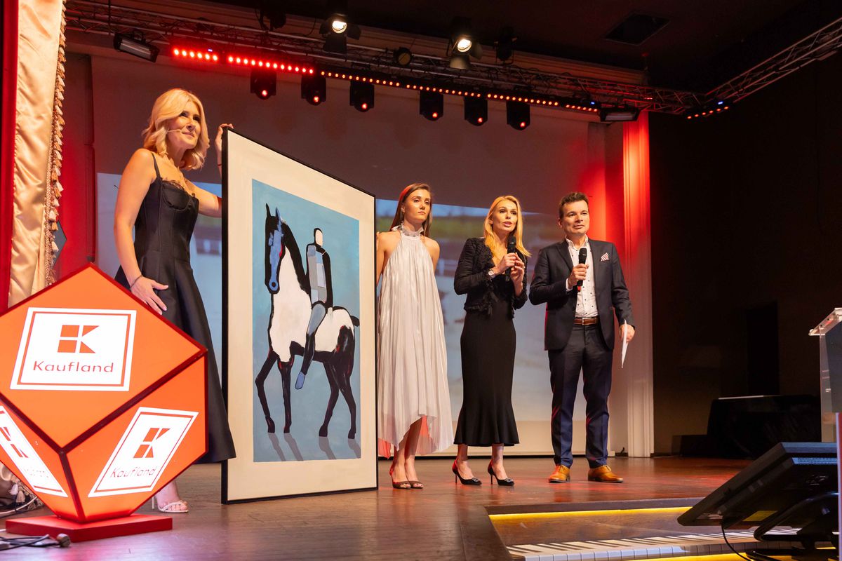 Peste 400.000 de euro strânși la Gala „Timp pentru Bine” pentru proiecte sociale și sportive