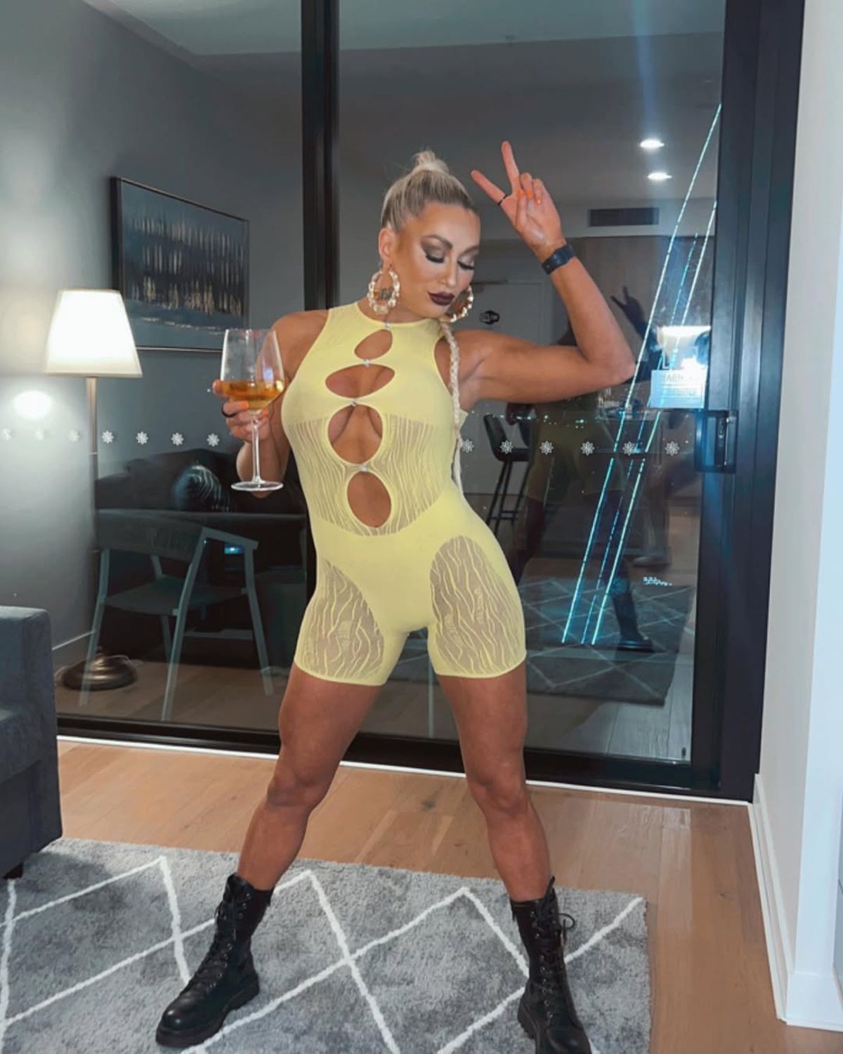 Incident neașteptat la cântar » O boxeriță a arătat accidental mai mult decât și-ar fi dorit: „Cu plăcere, lume!”