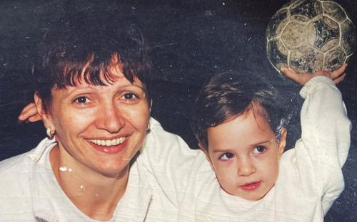 Mariana Tîrcă, stânga, și Sorina Grozav, foto: IHF