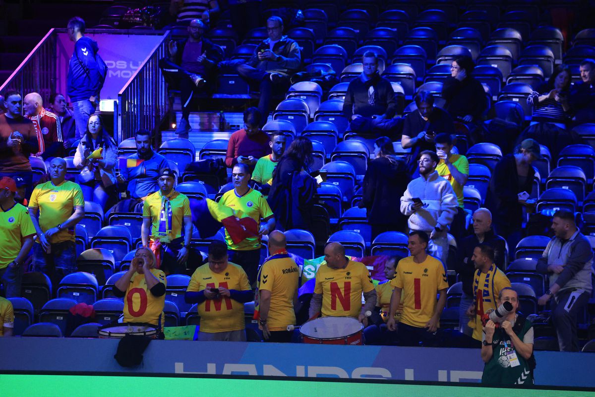 Haos total în tribune la Ungaria - România » Galeriile, amplasate una lângă cealaltă! Ce a rezultat