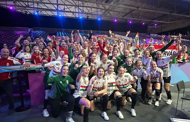 Ce s-a întâmplat imediat după România - Ungaria » Moment extrem de ciudat pe parchet: maghiarele ne-au luat fața