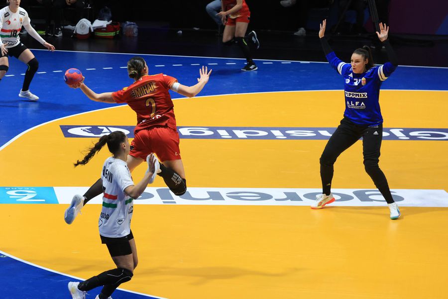 Mihaela Mihai / Imagini din meciul Ungaria - România, CM 2025 de handbal feminin / FOTO: Ionuț Iordache (GSP.ro) Din nou, Ungaria trimite România acasă! Naționala tricoloră pierde și NU mai poate ajunge în sferturile de finală la Campionatul Mondial