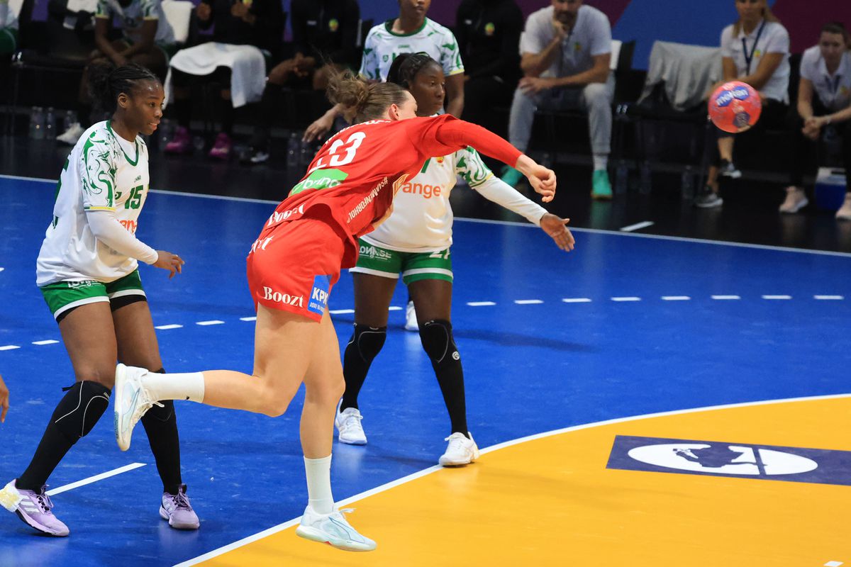 Rezultatul din Danemarca – Senegal a confirmat MATEMATIC eliminarea României de la Campionatul Mondial de handbal feminin