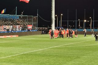 Ce nu s-a văzut la TV în Farul - Dinamo » Dialogul de la final dintre fani și jucătorii dinamoviști