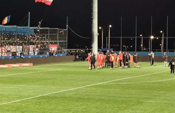 Ce nu s-a văzut la TV în Farul - Dinamo » Dialogul de la final dintre fani și jucătorii dinamoviști