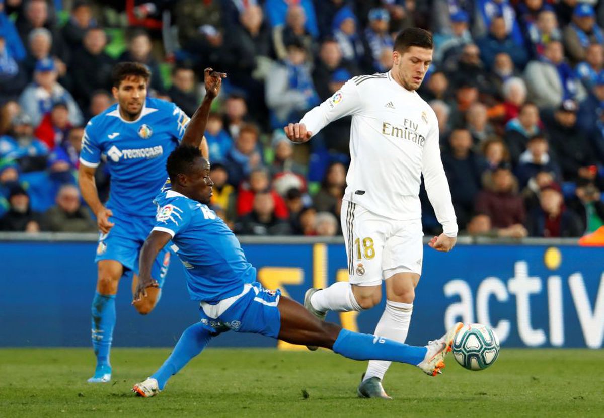 GETAFE - REAL MADRID 0-3 // FOTO Varane pentru Zid4ne! Real câștigă lejer în ziua în care Zinedine a celebrat 4 ani de la prima instalare la „Galactici”
