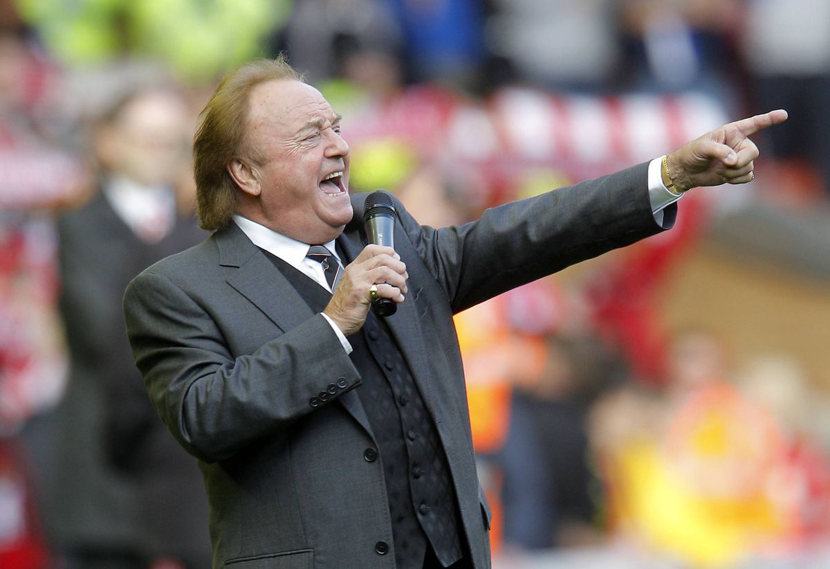 A murit interpretul celui mai cunoscut imn din fotbal, „You’ll Never Walk Alone”