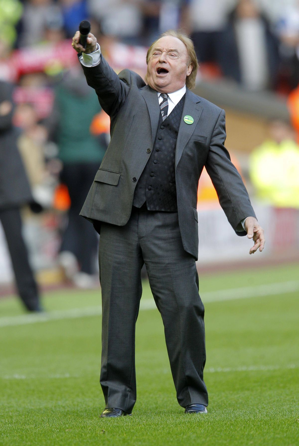 A murit interpretul celui mai cunoscut imn din fotbal, „You’ll Never Walk Alone”