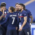 Olivier Giroud (34 de ani) și coechipierii din selecționata Franței sărbătoresc marcarea unui gol. Sursa foto: Imago