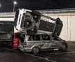 VIDEO&FOTO Un angajat concediat de Mercedes-Benz a făcut praf 69 de mașini de lux ale firmei. Paguba e imensă
