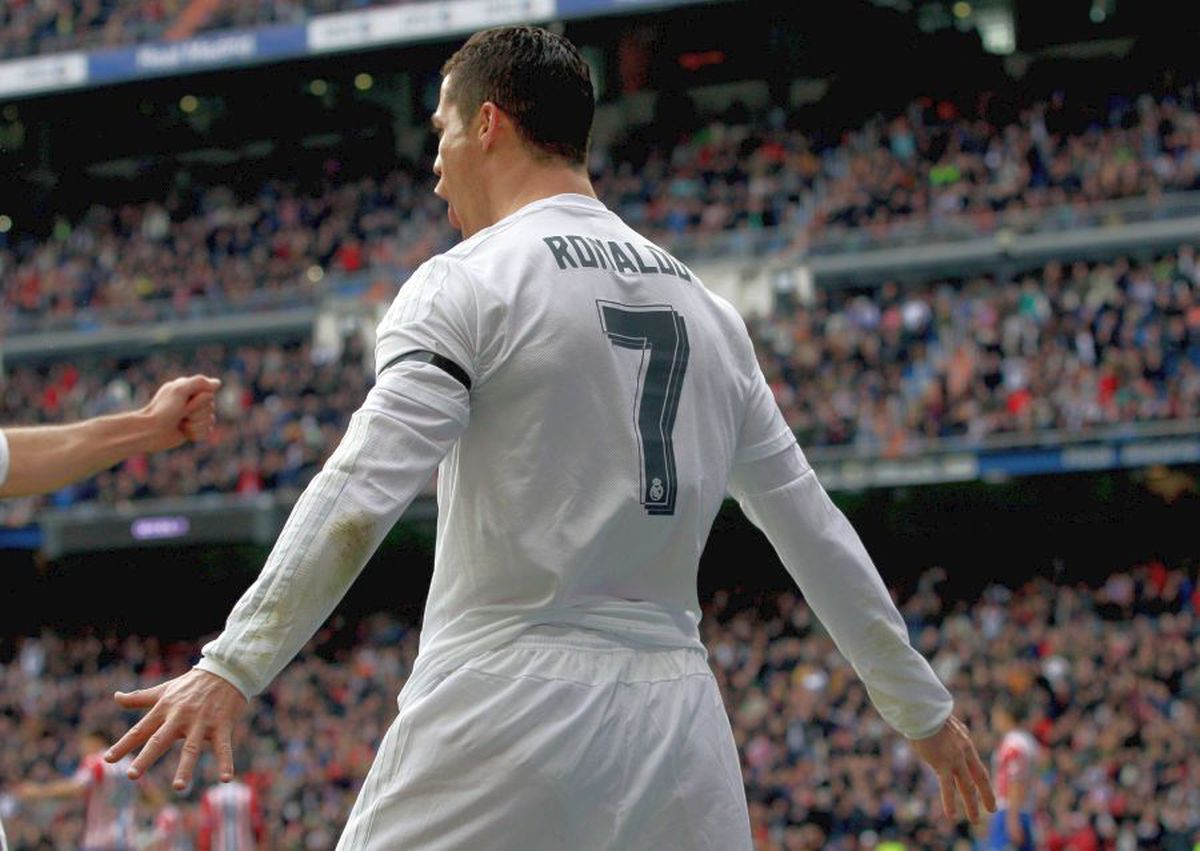 Lovit din toate părțile, Cristiano Ronaldo reacționează » Postarea de milioane de like-uri