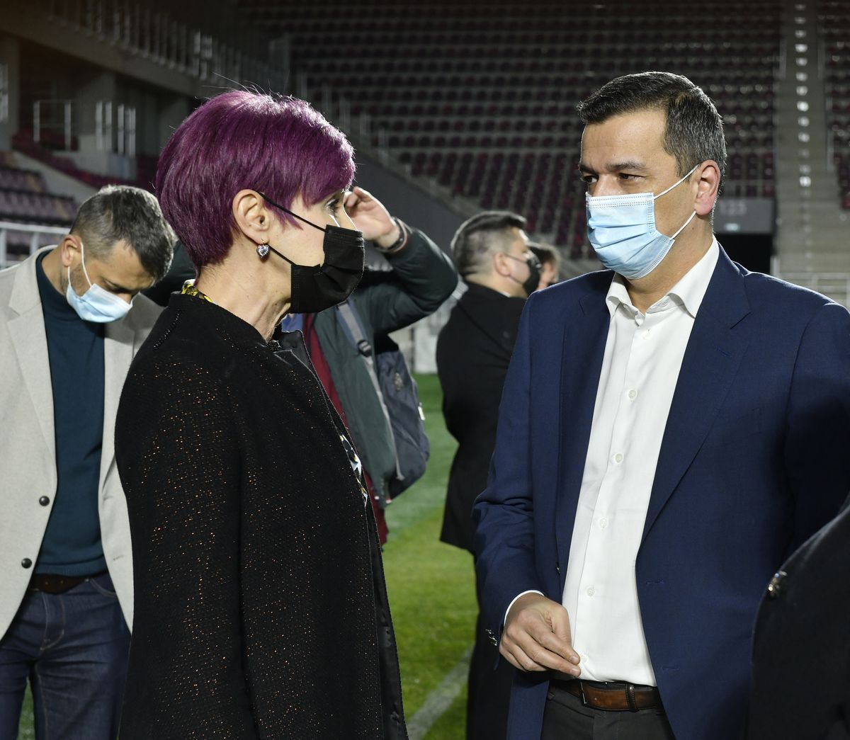 Rapid invită fanii să aleagă data pentru inaugurarea stadionului din Giulești » Unde și până când se poate vota