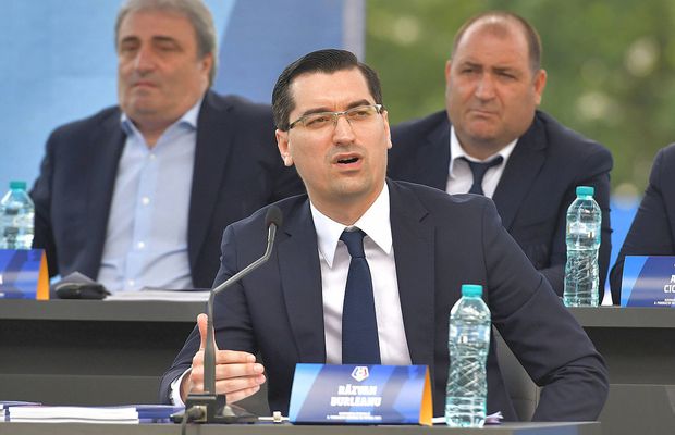 Schema incredibilă a lui Răzvan Burleanu » În timp ce fotbalul masculin se afundă tot mai grav, preşedintele FRF a crescut cu 140% masa de votanţi dinspre fotbalul feminin!