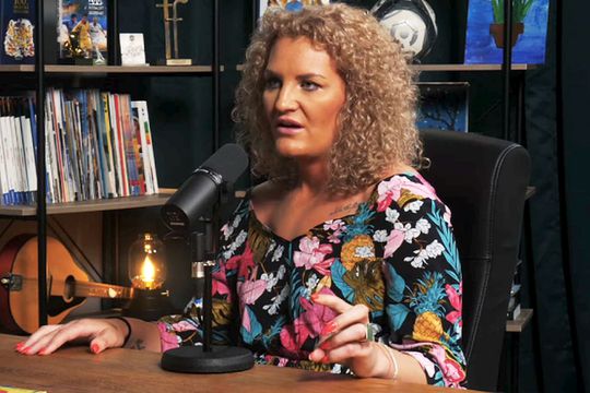 Crina Pintea // sursă foto: captură YouTube @ UN PODCAST cu Geanina Iacob
