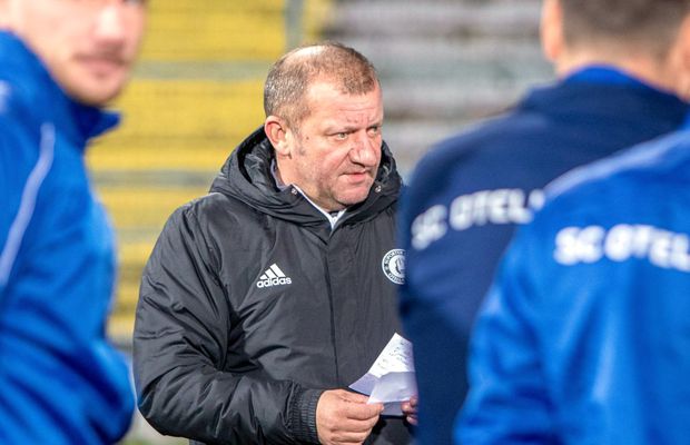 Dorinel Munteanu n-a glumit: a dat afară 7 jucători de la Oțelul!