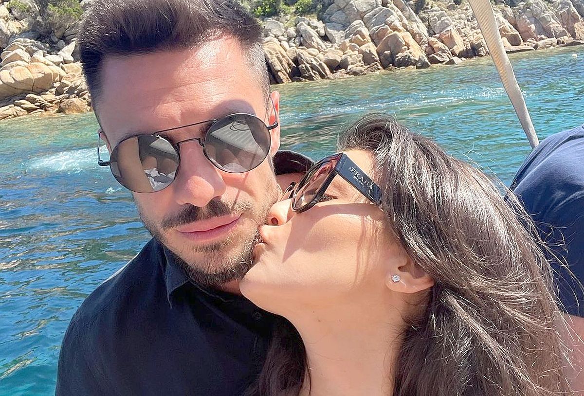 Andrei Burcă a făcut marele pas la Paris! A cerut-o în căsătorie pe tânăra avocată