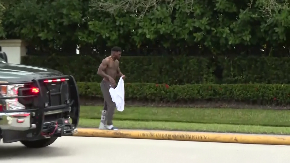 Incendiu puternic la vila de 7 milioane de euro a starului lui Miami Dolphins