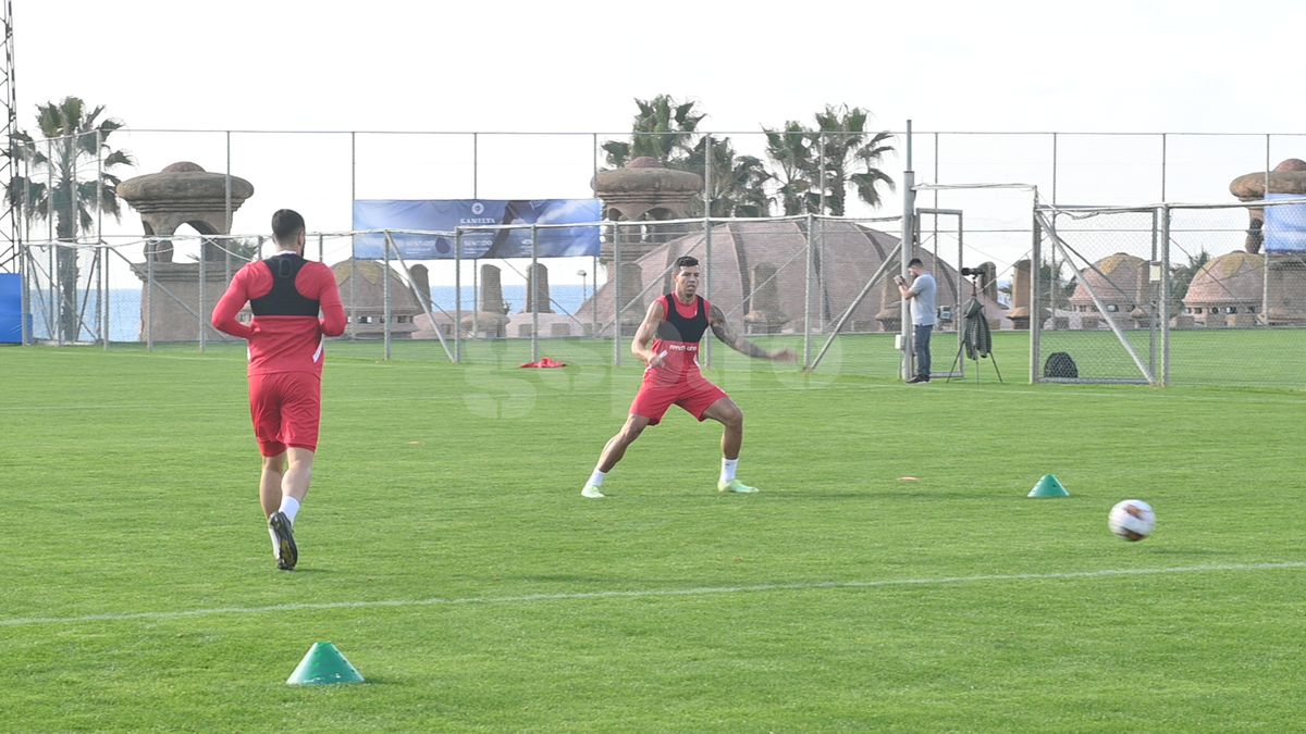 „Câinii” reînvață fotbalul și cum se marchează » Zeljko Kopic de la „Acesta nu e Dinamo!” la „Așa, dați gol, yes, yes, bravo!”