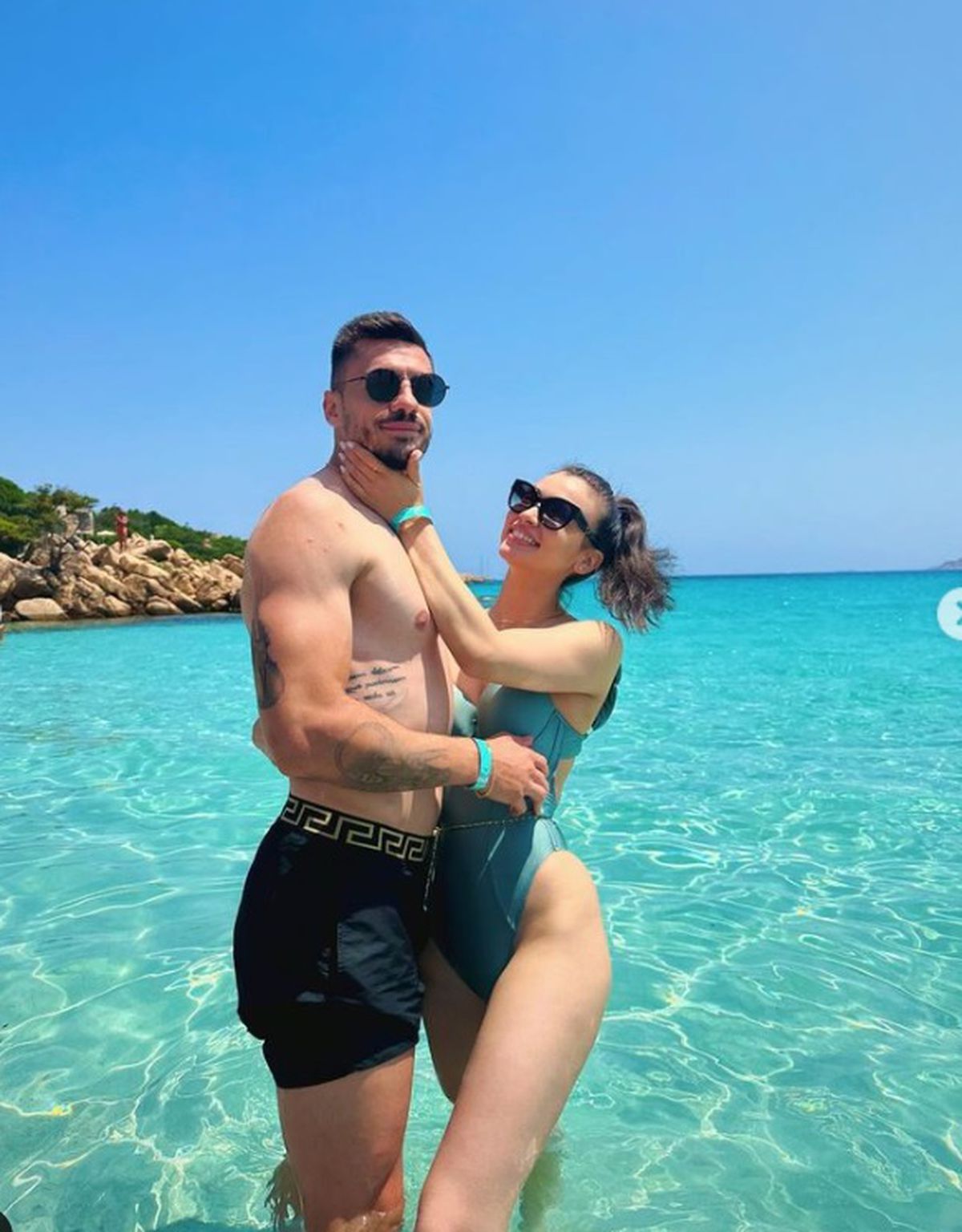 Andrei Burcă a făcut marele pas la Paris! A cerut-o în căsătorie pe tânăra avocată