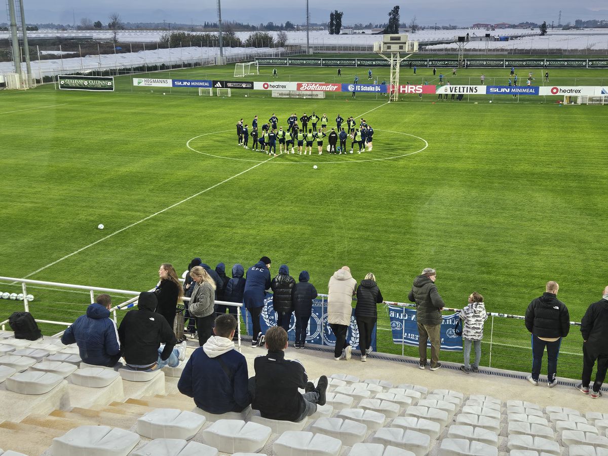 Pasiunea pură merge mai departe! GSP a urmărit un antrenament la clubul de tradiție cu 178.000 de membri cotizanți! Ce s-a ales de fosta campioană unde au jucat Deac, Marica, Neuer și Raul