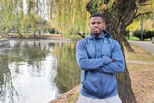 Mamadou Thiam în parcul din centrul Clujului
Foto: Eduard Apostol (GSP)