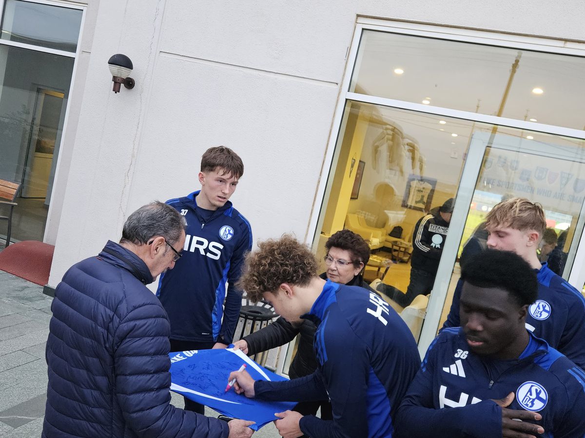 Pasiunea pură merge mai departe! GSP a urmărit un antrenament la clubul de tradiție cu 178.000 de membri cotizanți! Ce s-a ales de fosta campioană unde au jucat Deac, Marica, Neuer și Raul