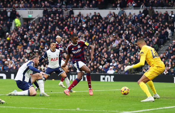 Tottenham - Newcastle 1-2 » Prăbușirea continuă și în noul an pentru Radu Drăgușin și Ange Postecoglou