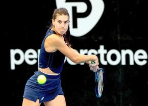 Sorana Cîrstea și Irina Begu, începuturi de sezon diferite
