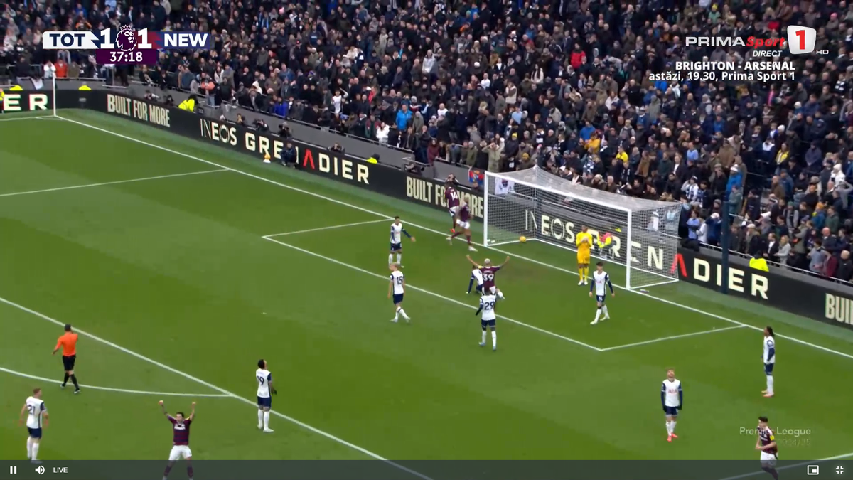 Nota lui Radu Drăgușin pentru prestația de coșmar din Tottenham - Newcastle » Postecoglou l-a schimbat la pauză, preferând să rămână fără stoperi de meserie!