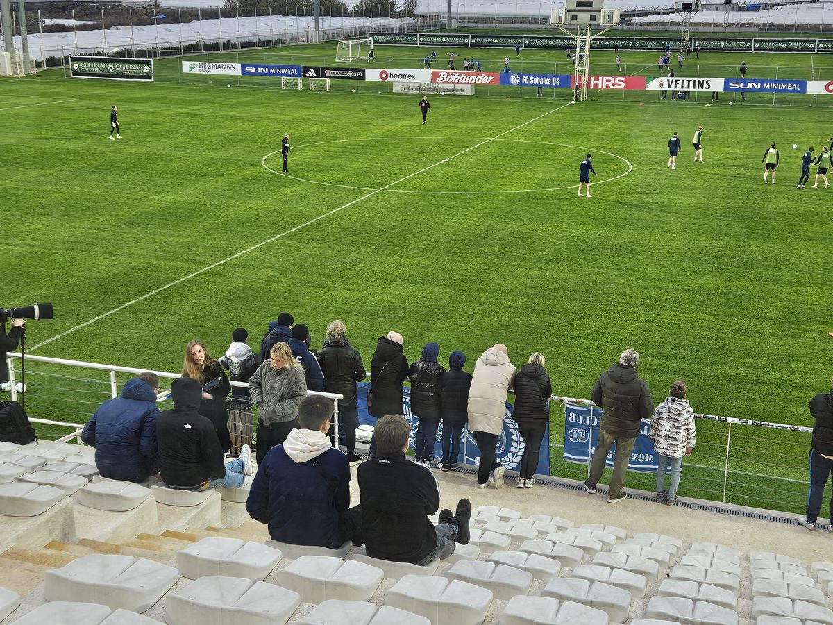 Pasiunea pură merge mai departe! GSP a urmărit un antrenament la clubul de tradiție cu 178.000 de membri cotizanți! Ce s-a ales de fosta campioană unde au jucat Deac, Marica, Neuer și Raul