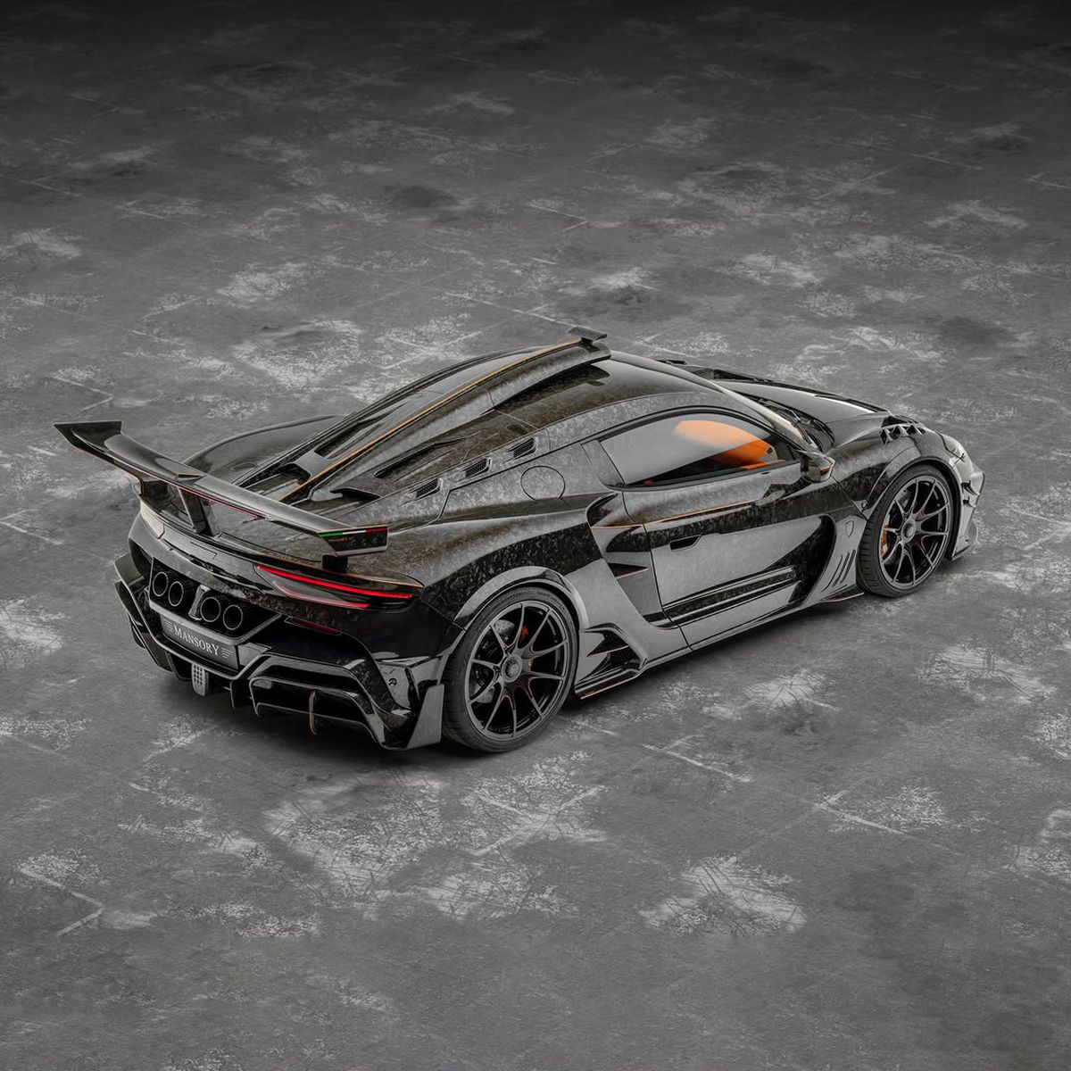 Fiul lui Cosmin Olăroiu, implicat într-o afacere de sute de mii de euro în București