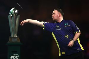 „O dată la 17 ani se naște o nouă stea” » Luke Littler, cel mai tânăr campion mondial la darts din istorie