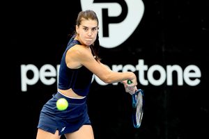 Sorana Cîrstea și Irina Begu, începuturi de sezon diferite