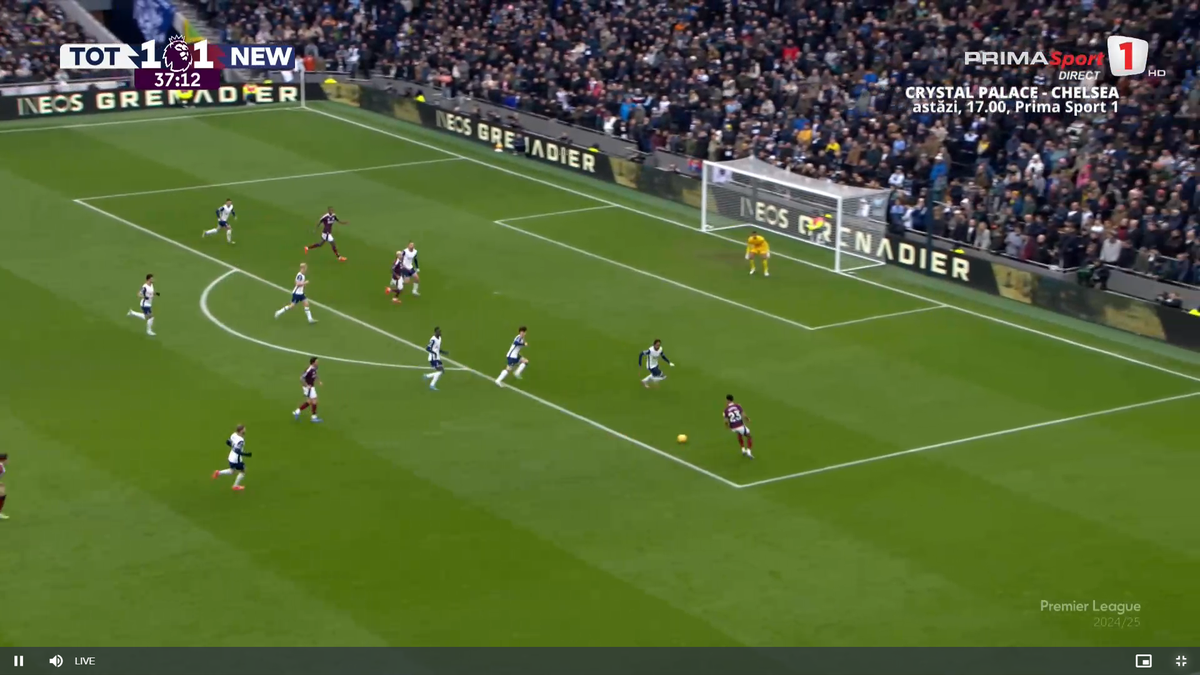 Nota lui Radu Drăgușin pentru prestația de coșmar din Tottenham - Newcastle » Postecoglou l-a schimbat la pauză, preferând să rămână fără stoperi de meserie!