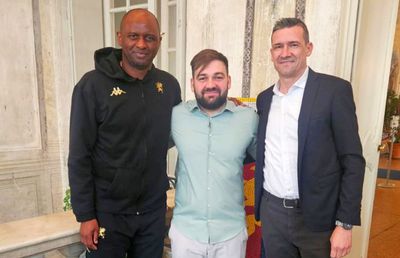 Primă întâlnire strategică pe axa Rapid - Genoa » Daniel Sandu, lângă uriașul Vieira