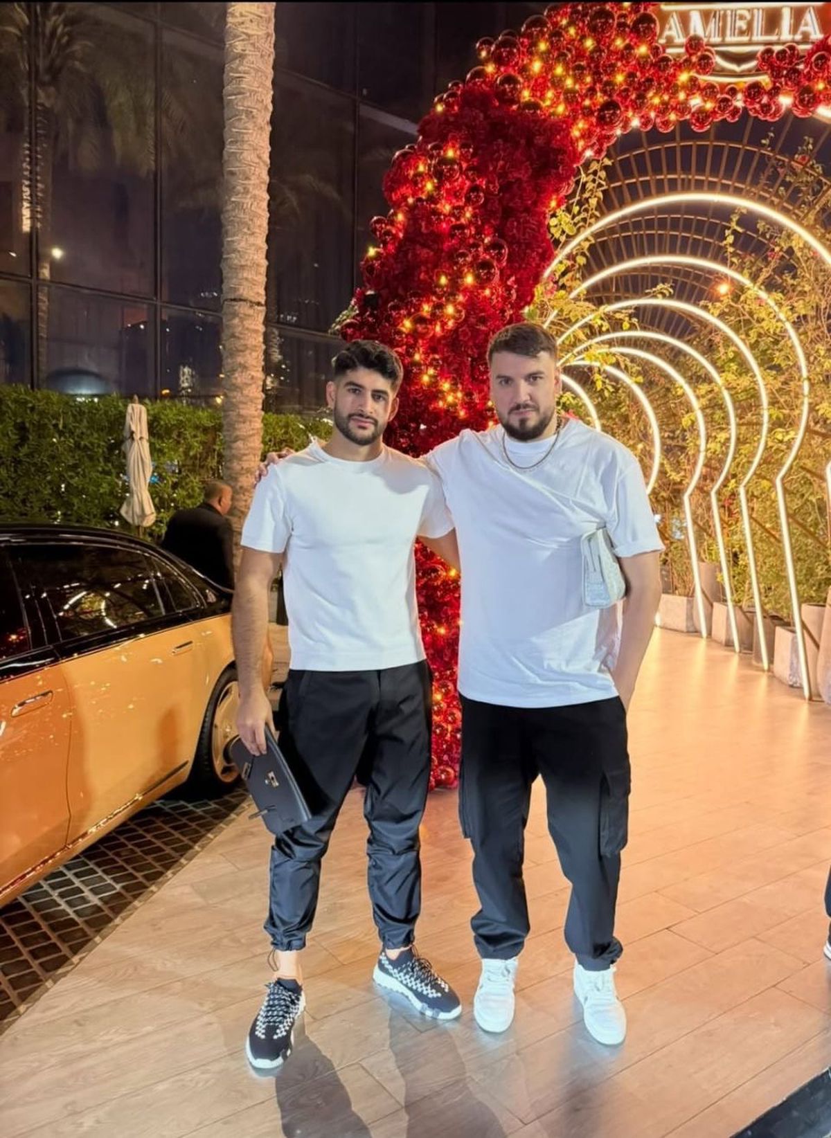 Fiul lui Cosmin Olăroiu, implicat într-o afacere de sute de mii de euro în București