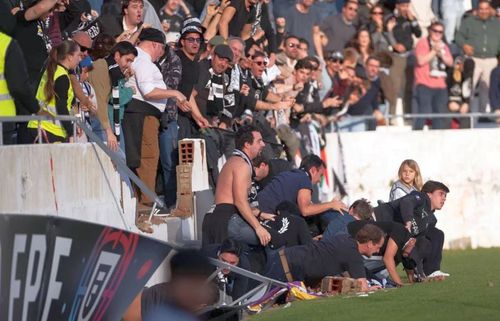 Panică în Portugalia: un zid al stadionului s-a prăbușit » Două persoane au fost rănite
