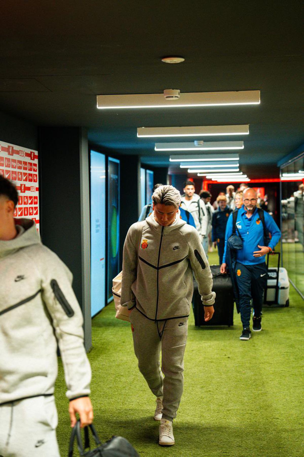 Echipa celebră care folosește același trening purtat de Nicolas Maduro pe nava americană