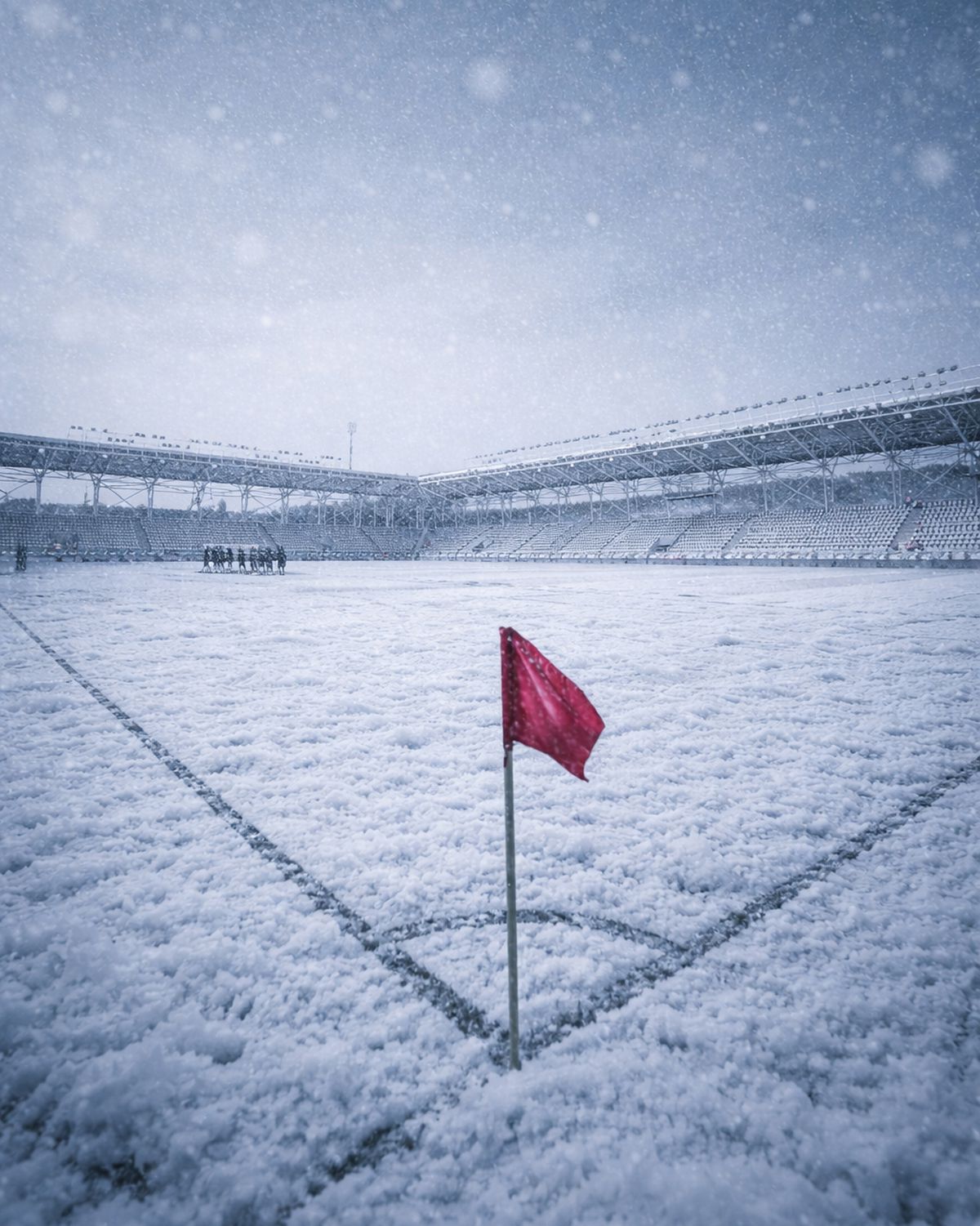 Superliga, îngropată în zăpadă! Cum ar arăta meciurile din România într-un scenariu de iarnă extremă