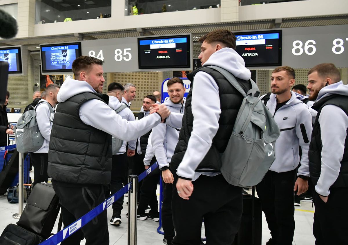 FCSB a plecat în Antalya, cu 29 de jucători în lot: Mihai Popescu a făcut deplasarea » 5 noutăți la campioană! Toate imaginile de pe aeroport