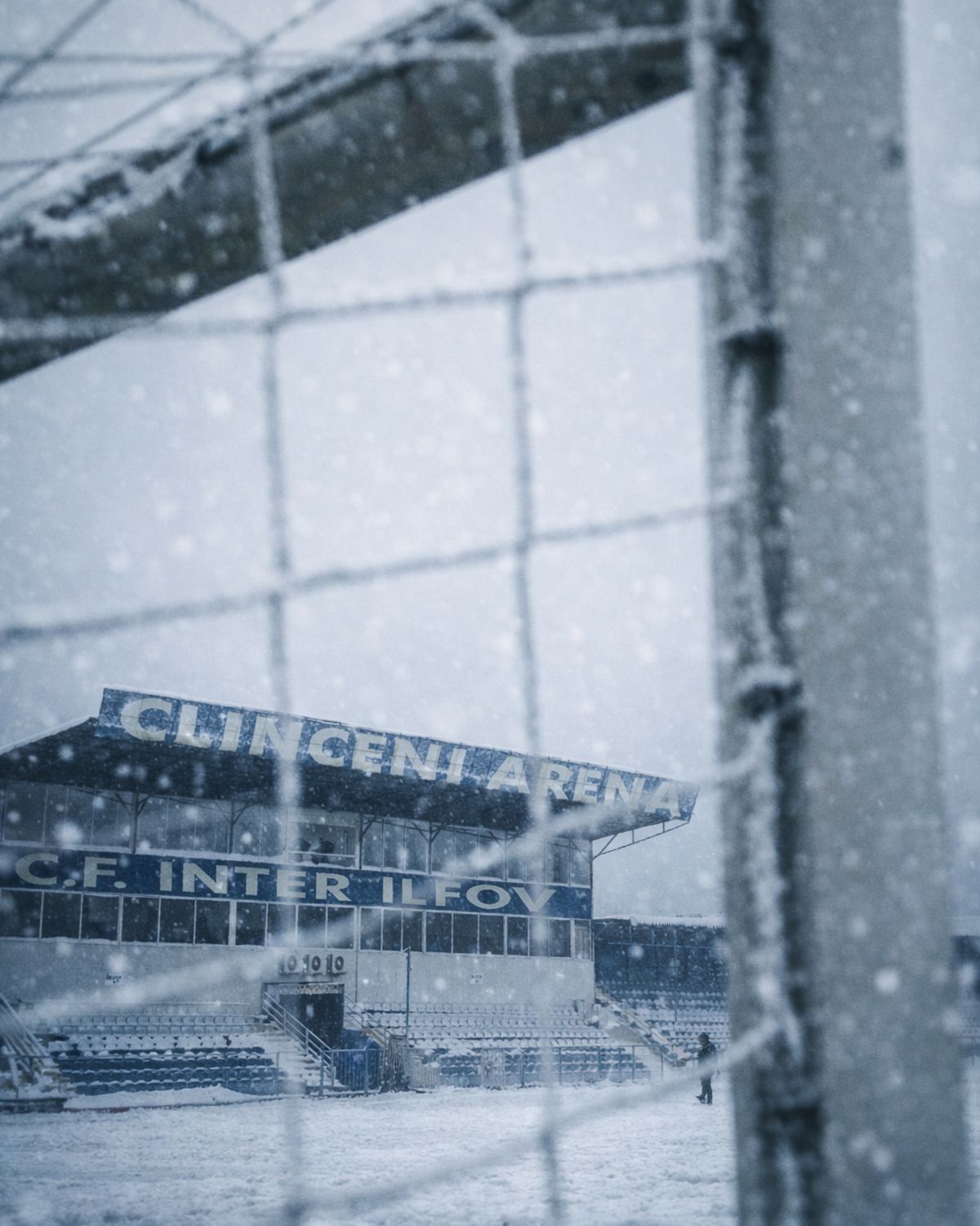 Superliga in zapada - imagini generate cu AI